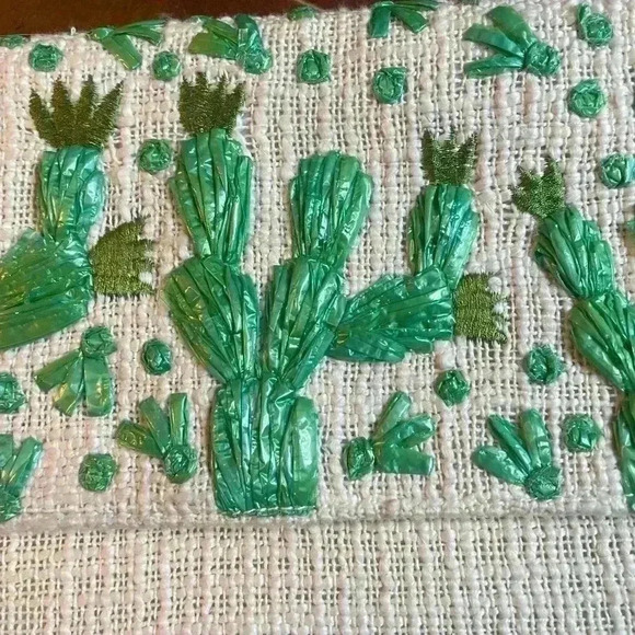 Cactus envelope clutch purse fringe on side see pics for size - Picture 5 of 6